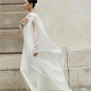 Elegant White Maxi Dress with Flowing Cape Sleeves